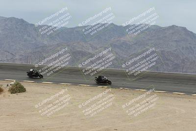 media/Nov-15-2025-Race Pace (Sat) [[8de605a2d8]]/Non Verified Riders (1st 20 Minutes)/Bowl (1015am)/